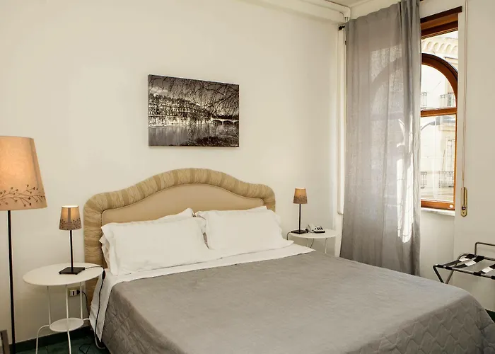 Hotel Herculaneum 3*