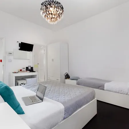 ホテル Herculaneum