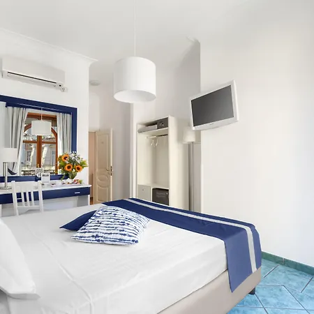 Hotell Herculaneum 3*