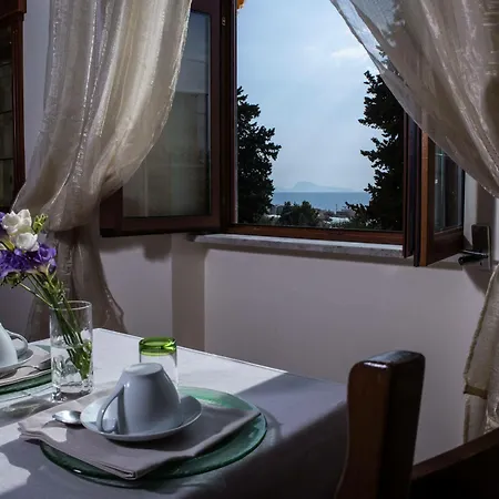 Hotell Herculaneum 3*